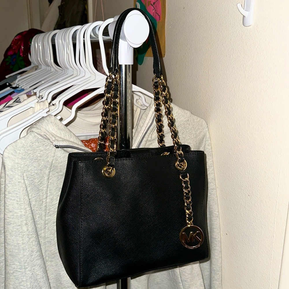 Michael Kors Medium Susannah Tote - Black